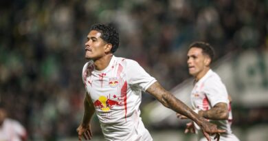 Bragantino reage e vence a Chape de virada na Arena Condá
