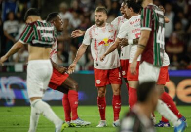 Bragantino sofre empate nos acréscimos em jogo marcado por expulsões contra o Fluminense