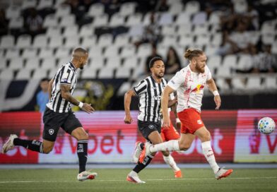 Bragantino segura pressão do Botafogo e sai com empate do Nilton Santos, mesmo com um a menos