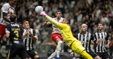 Bragantino é derrotado pelo Atlético-MG por 1 a 0 na Arena MRV, em jogo marcado por choque de cabeças