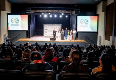 “Programa Entrelaços” capacitará cerca de 290 profissionais de apoio escolar em Atibaia