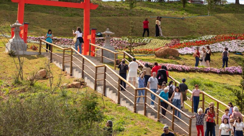 44ª Festa de Flores e Morangos de Atibaia, último final de semana