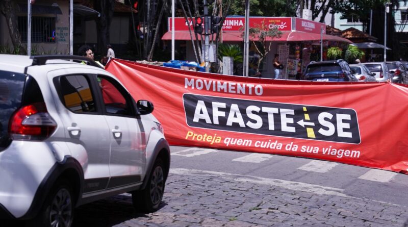 Atibaia participa do Dia Nacional do Movimento Afaste-se com ação de conscientização no trânsito