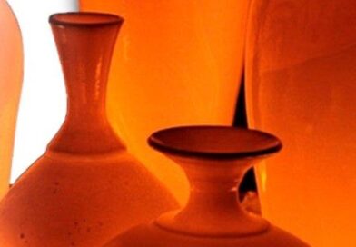 Atibaia recebe a exposição de cerâmica “Fogo” no Cine Itá Cultural