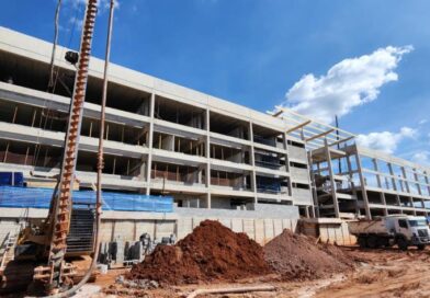 80% concluída: Estado e Prefeitura de Atibaia avançam para inaugurar escola estadual até o meio do ano